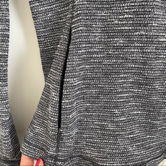 Lululemon Run Briskly 1/2 Zip - Picture 9 of 12